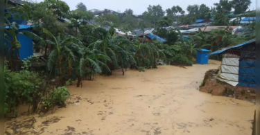 20 killed, 300,000 stranded in the Bangladesh region of flooding