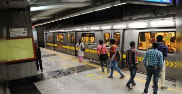 Snag Hits Delhi Metro Line Line Services