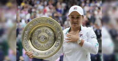 'Parallel star' to win Wimbledon on the 50th anniversary of Cawley: Barty