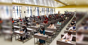 Hold the mandatory test for the last year of students on August 31, start a new session in October, said UGC