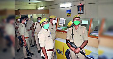 Up: 2 shot dead in 'meeting' hours after looting 19kg gold