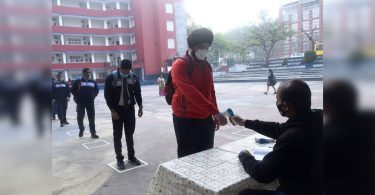 Delhi Pvt School burns a hole in the parent's pocket in covid