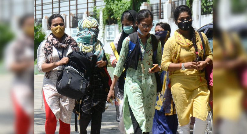 Karnataka allows colleges, theaters to continue Ops with motorists