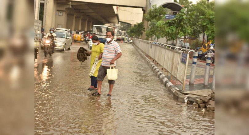 The bottom of the heavy rain of the Hyderabad