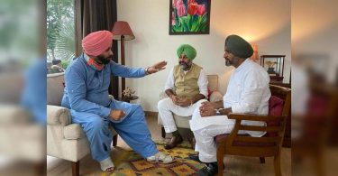 Punjab Congress Crisis: Navjot Singh Sidhu Meets Gurkirat Singh Kotli, Lakhvir Singh Lakh in Ludhiana