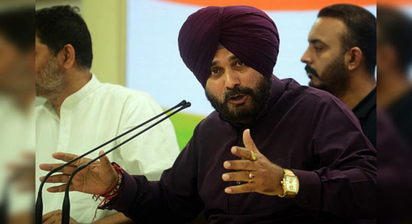 Sonia Gandhi pointed to Navjot Singh Sidhu Head of Punjab Congress