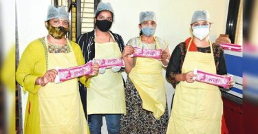 Vadodara 'Padwomen' keeps a house fire on a burning house in Covid's family