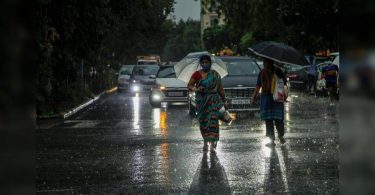 Light rain in Gurgaon, 2 days ahead can see a heavy shower