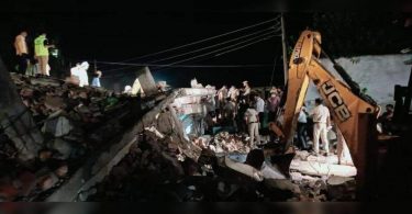 Die because the building collapses in Pataudi