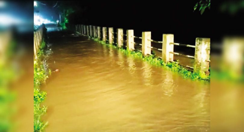 Goa: Paroda bridge runs below because Kushavati swells