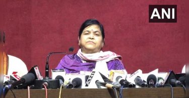 This MP MP collects Rs 100 for selfies with it