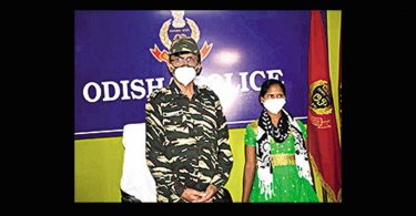 Odisha: Three Maoist leaders give up before DGP