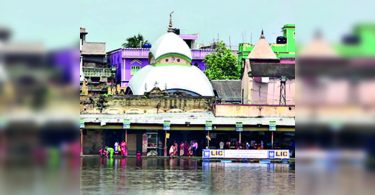 Covid Curbs on Devotees Visits Tarakeswar Temple