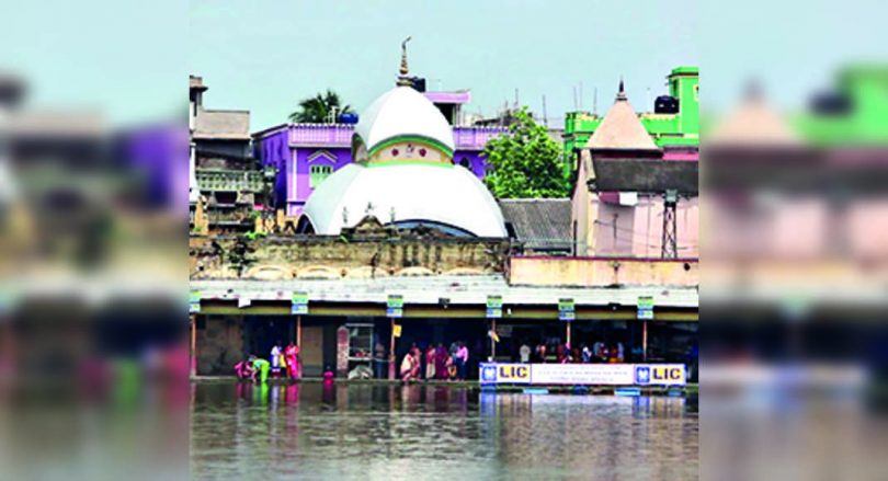 Covid Curbs on Devotees Visits Tarakeswar Temple