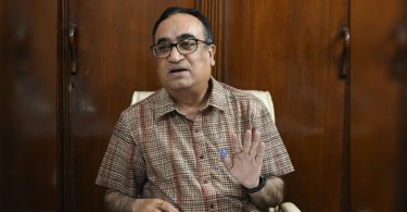 Maken's Retweet Backing Sidhu sends speculation of triggers about pilots