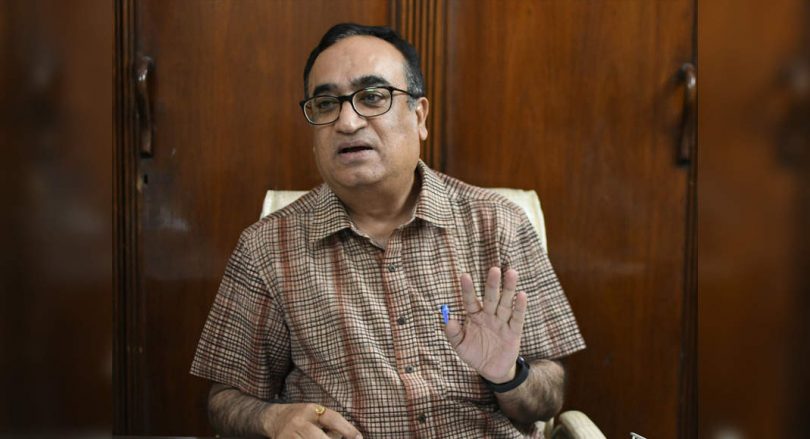 Maken's Retweet Backing Sidhu sends speculation of triggers about pilots