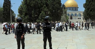 There was no change to ban Jewish prayers at the mosque, said Israeli PM Naphtali Bennett