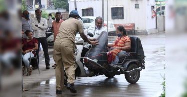 GUJ: Biz owner, the staff must get the first jab on July 31