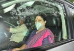 Sasikala Visits Madhusudhanan at Chennai Hospital