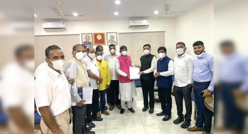 Goa: The Dhangar Goule Community handed Memoranda to Status Center St.