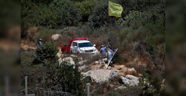 Israel briefly fucked South Lebanon after militant rocket shots