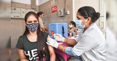 One is expensive, the other is always full: why many are in waiting for VAX