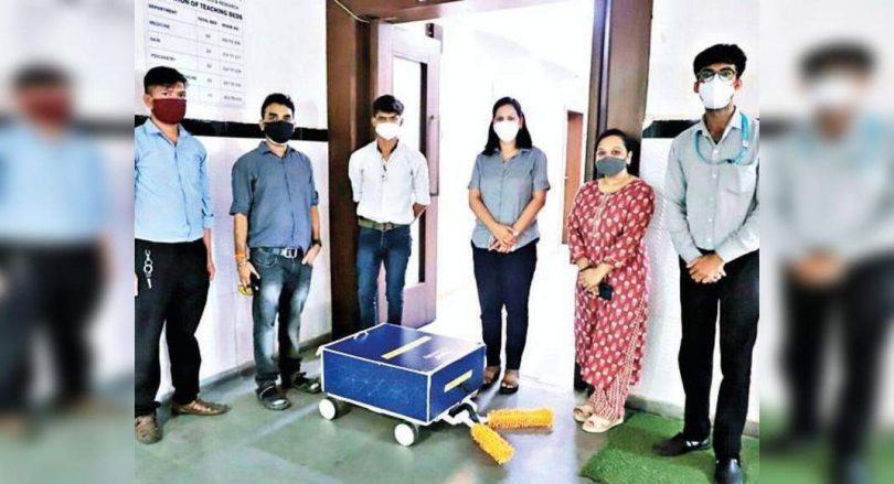 Robots can help clean the coronavirus wards