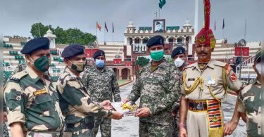 India, Pakistani security forces exchanged candy along the LOC, IB at J & K on Eid al-Fitr