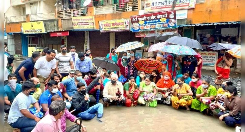 Thane: Protests Residents Sit in Rainwater