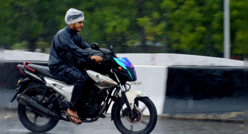 Delhi tends to receive light rain today