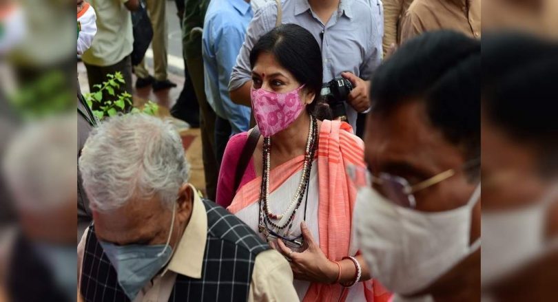 Mamata Cannot Handle Bengal, Dreaming Running Country: Roopa Ganguly