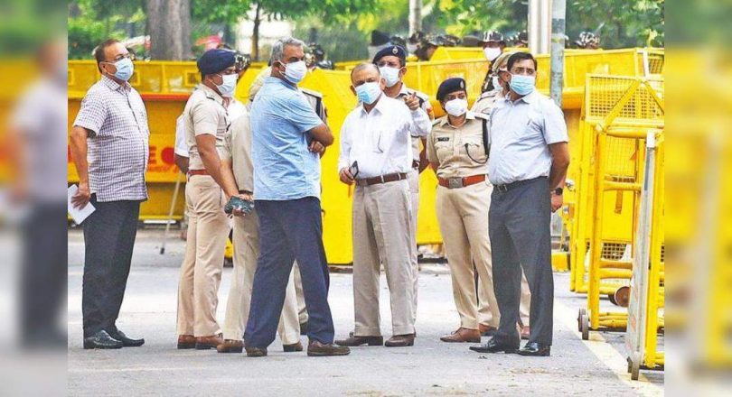 Farmers' protest in Delhi: Intel Agent Demands a Warning