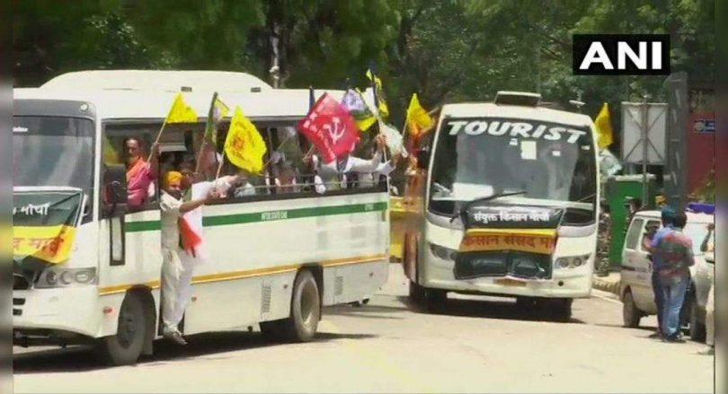 Delhi: 200 Farmers Reach Jantar Mantar for Protests