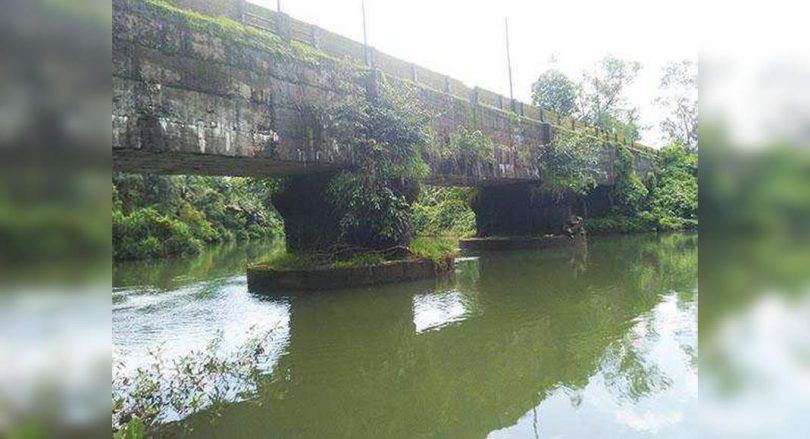 Goa: Local people are worried like a canal for quepem leaking at three points