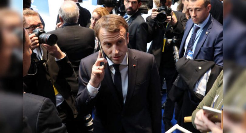 France Macron turns cellphones in the light of the Pegasus case