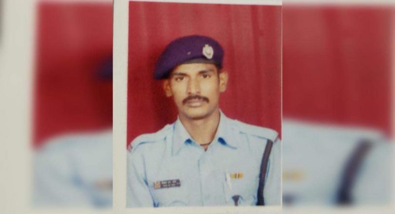 Firefighters who are not in charge of jumping to the lake to save humans who try to end life