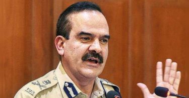 Marine Drive Cops Book Param Beer for Extortion