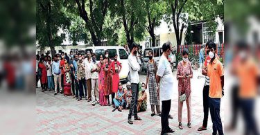 Record 5 lakh given a shot in GUJ on Thursday