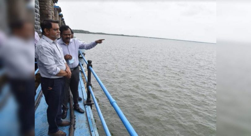 2 more gates of the HimayatSagar reservoir raised