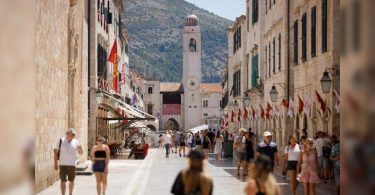 Croatia tightens control on the Adriatic beach to keep the tourist season