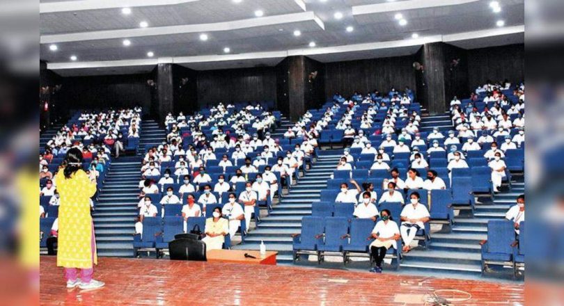 Bachelor medical students to be trained for Covid waves