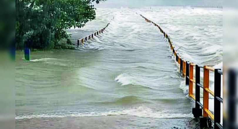 Heavy rain in Karnataka killed three