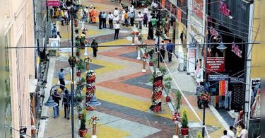 Cobblestoned Comm Street looks chic after a few decades
