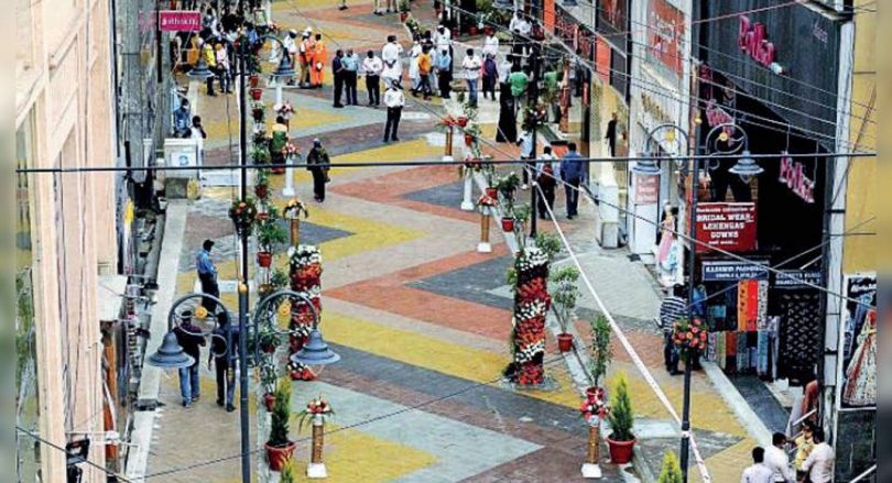 Cobblestoned Comm Street looks chic after a few decades