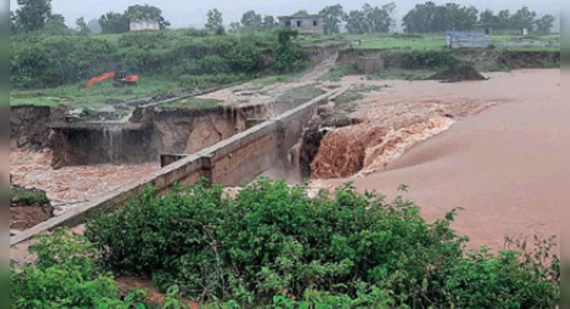 Uttara Kannada rolls under heavy shower in the plain; 3,000 evacuated
