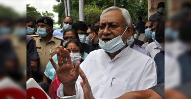 Bihar CM flag of 50 CNG buses for Jalan Patna