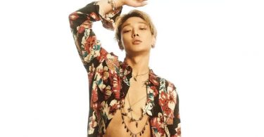 Bobby from the icon to welcome his first child