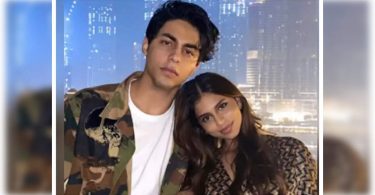 Invisible Young Pic Suhana and Aryan Khan