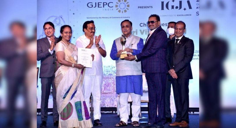 Gems and jewelry parks will be arranged in Surat: cm