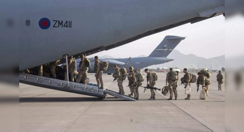 Evacuation flight England late left Kabul; home-back